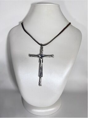 Necklace Silver Tone Cross Heavy‎ Pendant Religious Christian Jewelry